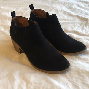 Black, suede booties